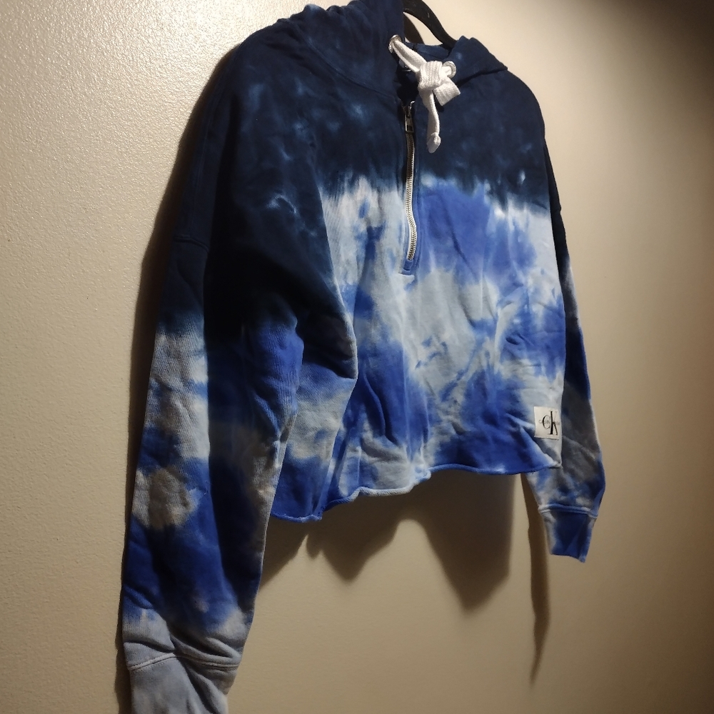 Calvin Klein Jeans Blue Tye Dye Long Sleeve Pullover Cropped Hoodie - Picture 4 of 13
